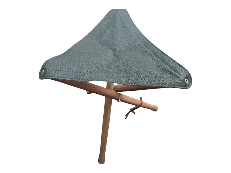 Stol trinožec lesen 50 cm - zelen