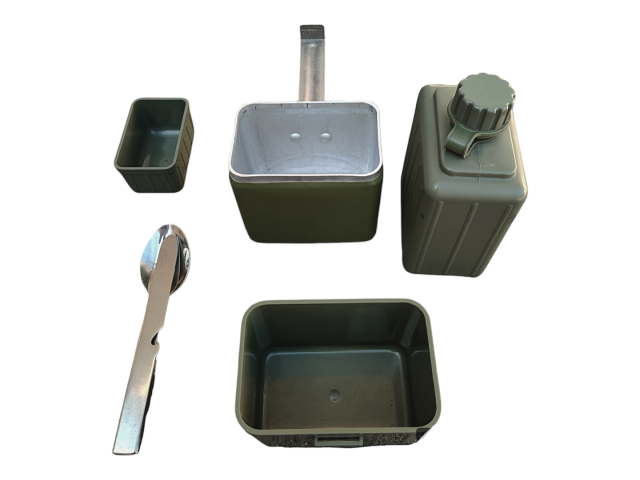 JNA Set - gebraucht, mit Tasche und Besteck