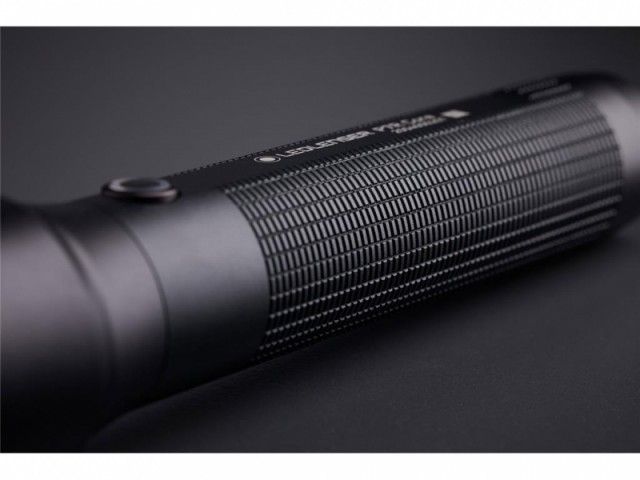 Lampada ricaricabile LED LENSER P7R Core - 1400 lumen