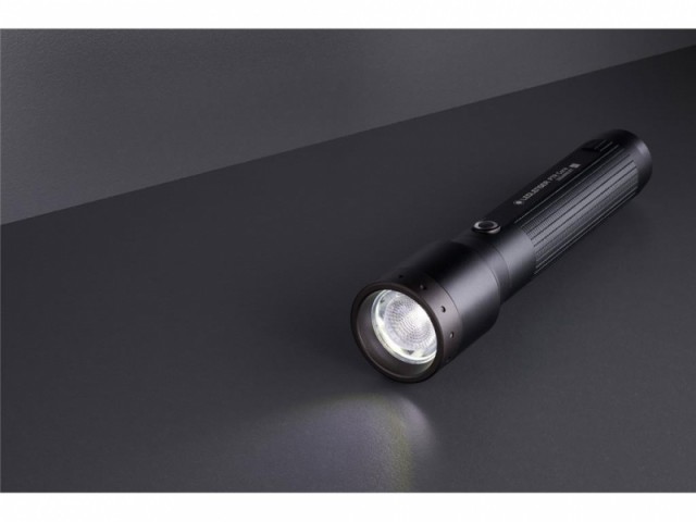 Lampada ricaricabile LED LENSER P7R Core - 1400 lumen