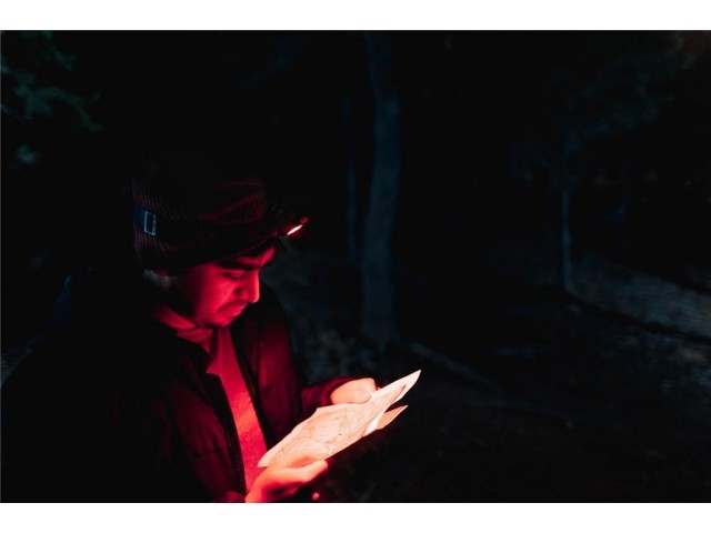 Wiederaufladbare Stirnlampe NEBO Einstain 1500 flex - 1500 Lumen