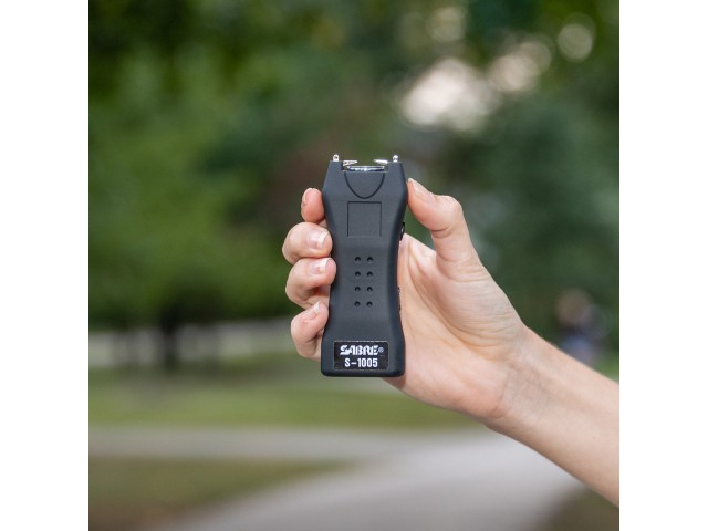 Elektrischer Betäubungsgerät SABRE Stun gun   Lampe