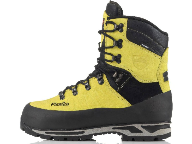 Forestry footwear Planika PRO FORESTER is a premium product designed for professional foresters.