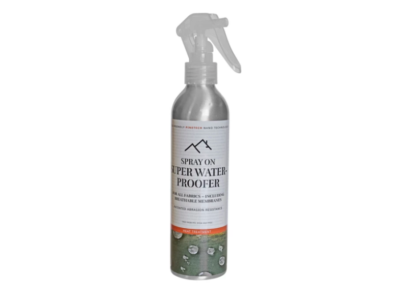 Spray PINEWOOD Pinetech for additional water repellency of clothing (abrasion)