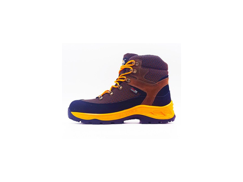 Hiking shoe COFRA SEAFORD Orange